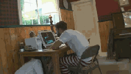 KvzrN.gif