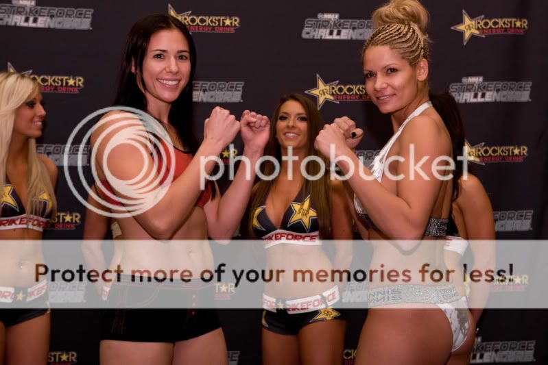 Kerry-Vera-vs-Kim-Couture-weigh-in.jpg